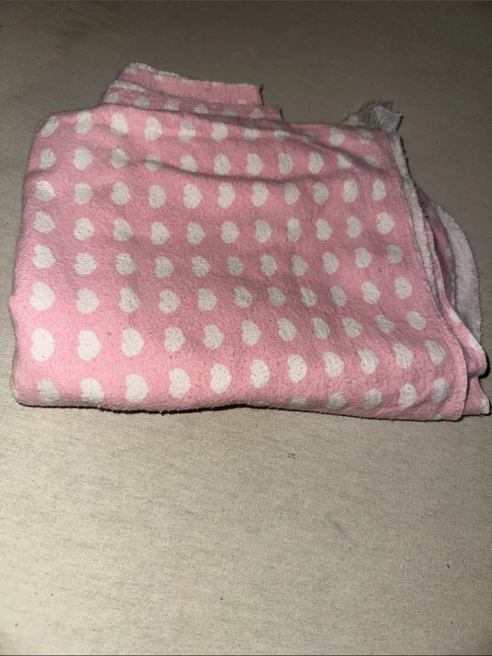Kids. Pink Polka Dot Plush Throw Blanket
